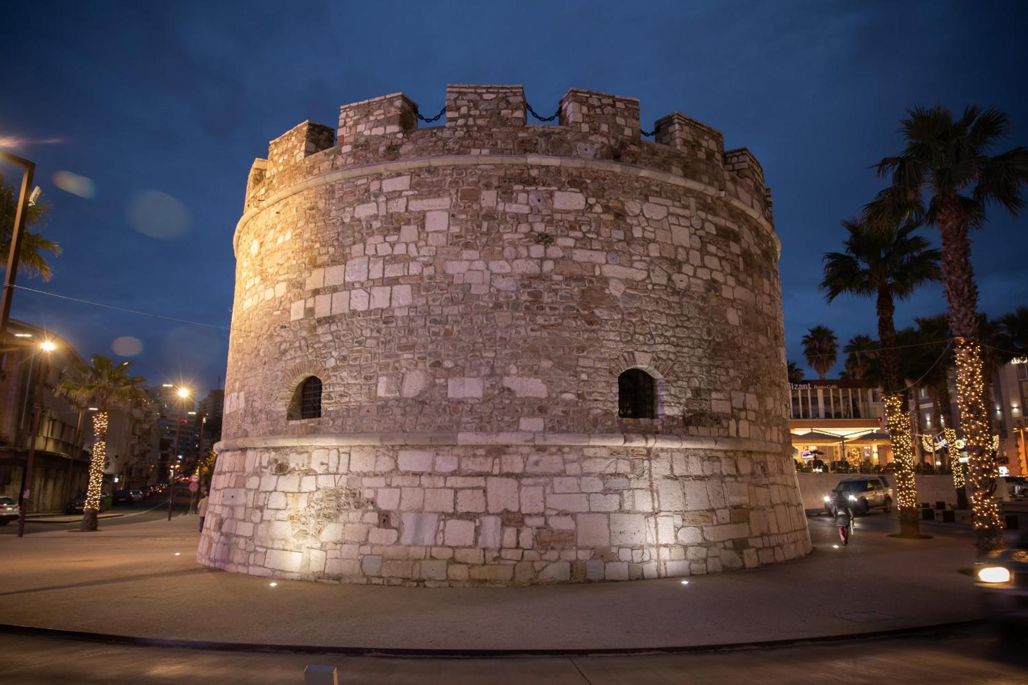 Super Apartment In The Ancient Roman Amphitheater Durres Luaran gambar