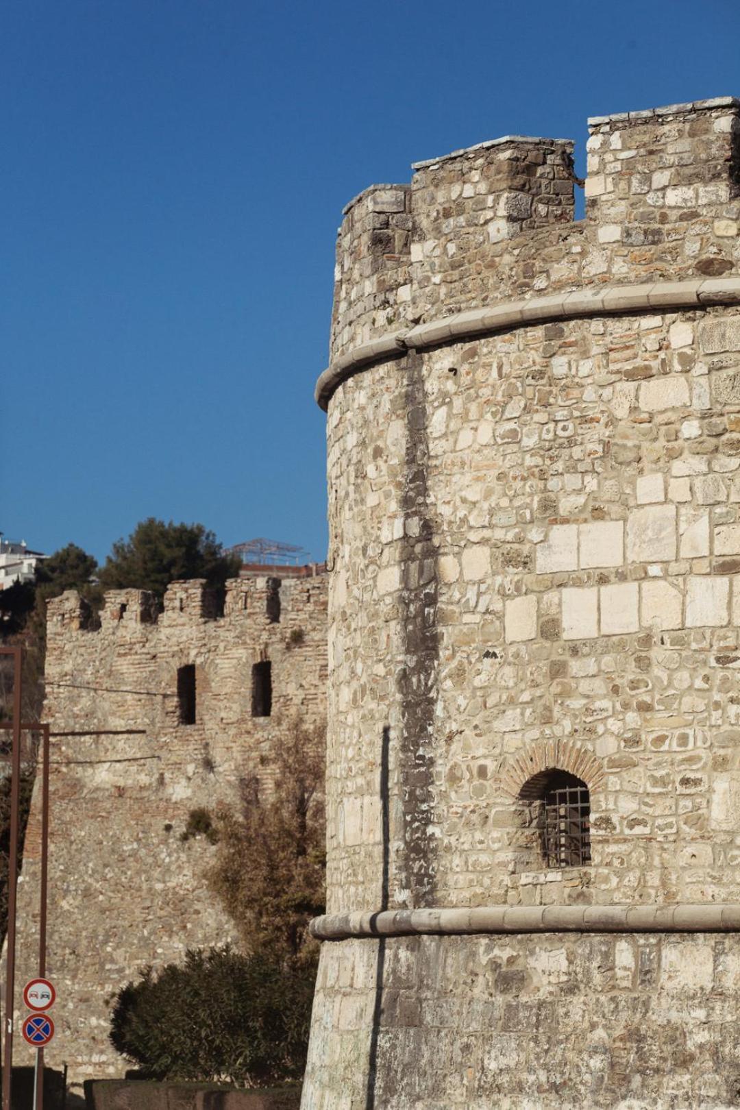 Super Apartment In The Ancient Roman Amphitheater Durres Luaran gambar